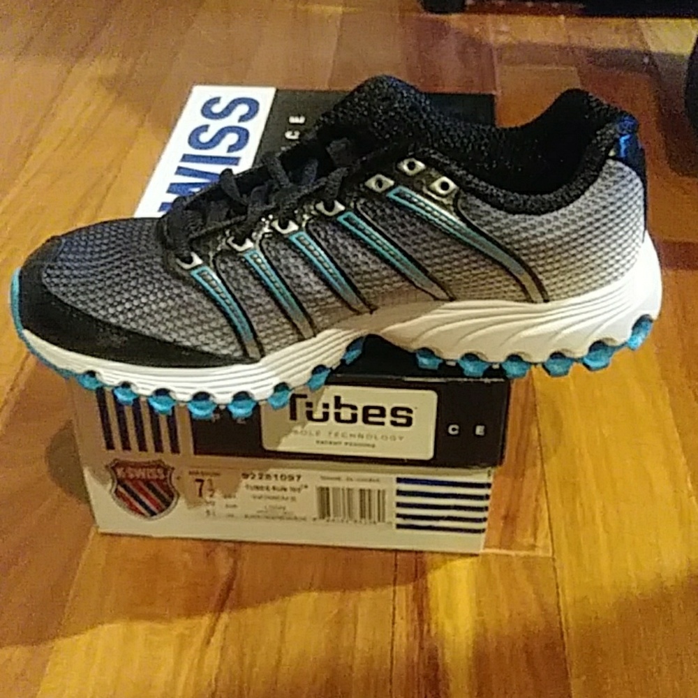 Women's sneakers